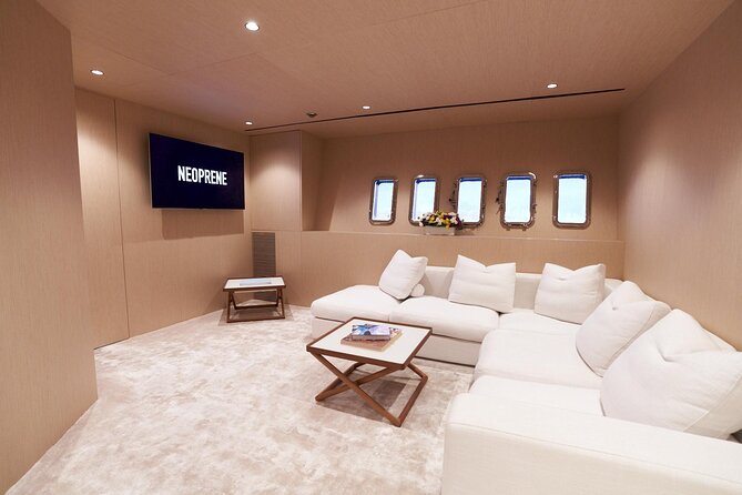 108 ft Neoprene Overmarine Yacht - What a day aboard the Neoprene feels like