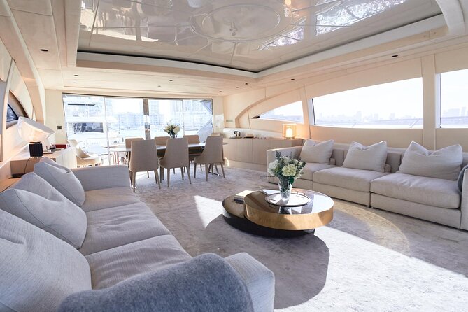108 ft Neoprene Overmarine Yacht - The marina start and the first moments on board
