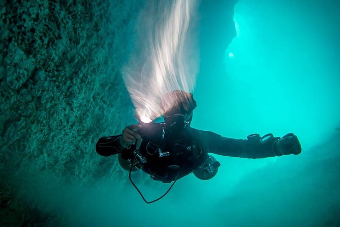 2 cenote divings (including one deep diving) for advanced divers in Tulum - Two very different cenotes in one morning