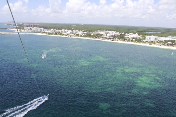 2 in 1 Parasailing and Jet Sky Tour in Cancun - Staff support can make or break the outing