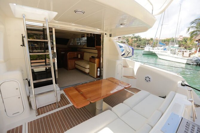 4 Hour - 47' Azimut, Tulum, Playa del Carmen, Riviera Maya - What the four hours feel like for different groups