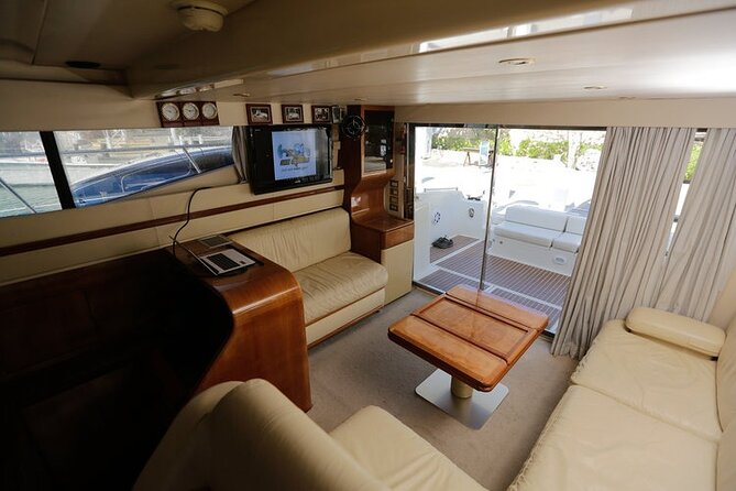 4 Hour - 47' Azimut, Tulum, Playa del Carmen, Riviera Maya - Reaching Inha Reef for the main water activity