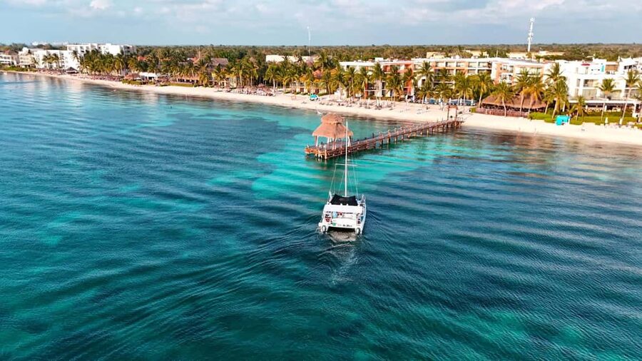 4 Hour Turtle Sanctuary Experience on a Luxury Catamarán - El Cielo, white sand and starfish