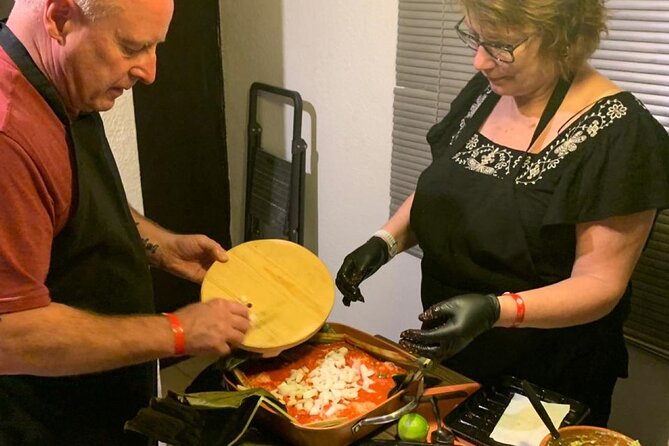 4h Cooking Class in Cancun with 8 Recipes & Bottomless Drinks - Moving from tacos to burritos