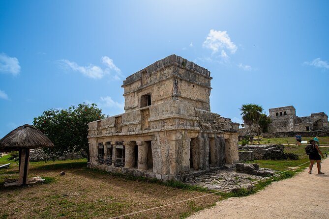 4x1: Coba, Cenote, Tulum and Playa del Carmen Tour from Cancun - Tulum: the coastal Maya site