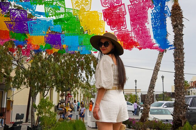 6-Hour Guided City and Cruise Tour of Los Cabos with Lunch - San Jose del Cabo’s mission and central plaza