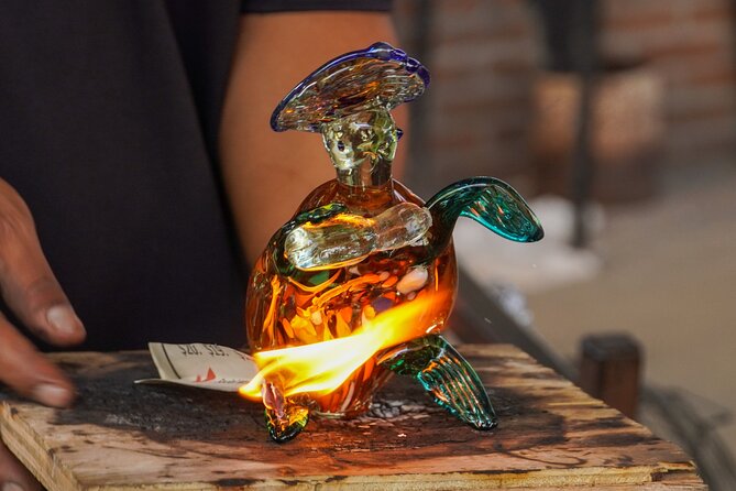 6-Hour Guided City and Cruise Tour of Los Cabos with Lunch - Glass, jewelry, chocolate, and tequila