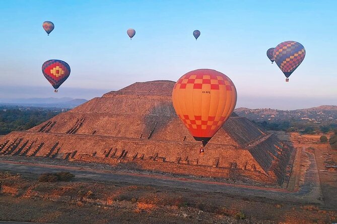 All-inclusive hot air balloon flight over Teotihuacan - Key points to know before you book