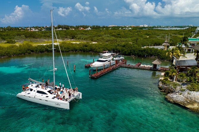 All Inclusive Isla Mujeres Catamaran - Playa Norte and the beach club