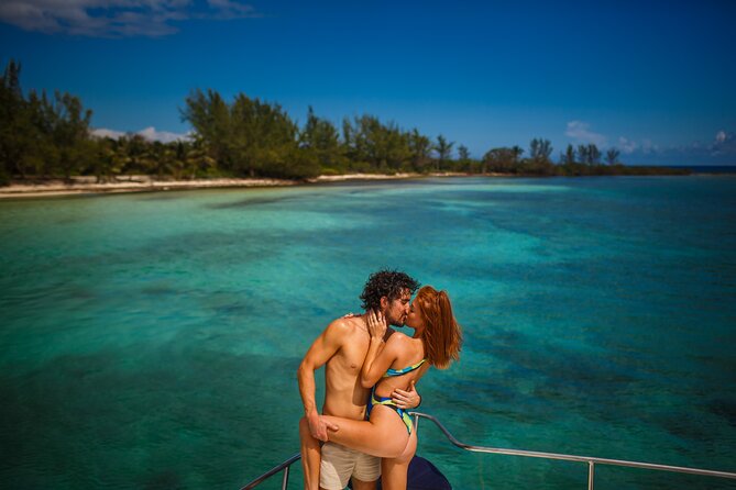 All Inclusive Luxury Yacht – Private Island Experience - The private-island setting