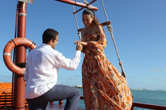 Amazing Romantic Dinner on a Spanish Galeon with Saxophone Music - What the $95 price really covers