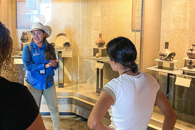 Anthropology Museum Guided Tour - English delivery and audio equipment