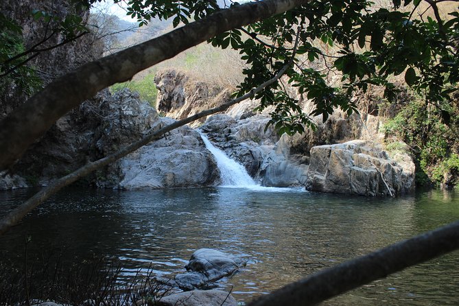 ATV Tour R.R - El Salto waterfall and the river stop