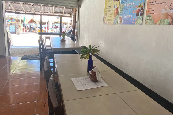 Authentic Beachfront Mexican Cooking Class Cafe Jaguar Costa Maya - Starting with guacamole and pico de gallo