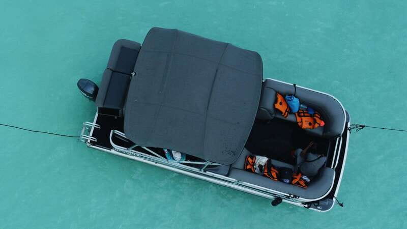 Bacalar: 3-hr Pontoon Boat Tour with Beach Club + Kayaks - The route: cenotes, colors, and open water