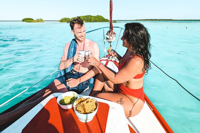 Bacalar: 4hr Private Sailing Tour with Guacamole & Drinks - Quieter parts of Bacalar Lagoon