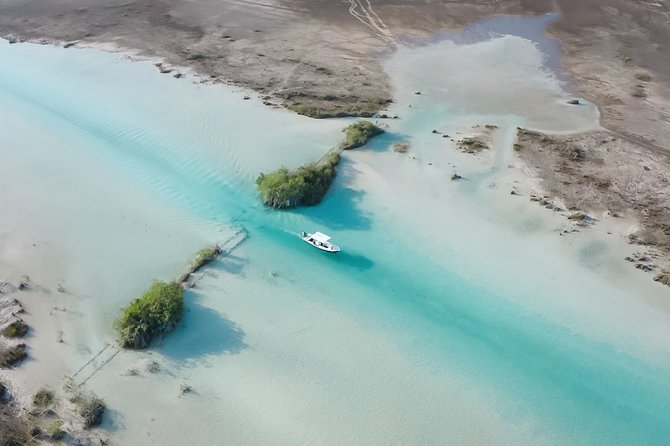 Bacalar Boat Tour and Visit to Cenotes - Why Bacalar is best seen from the water