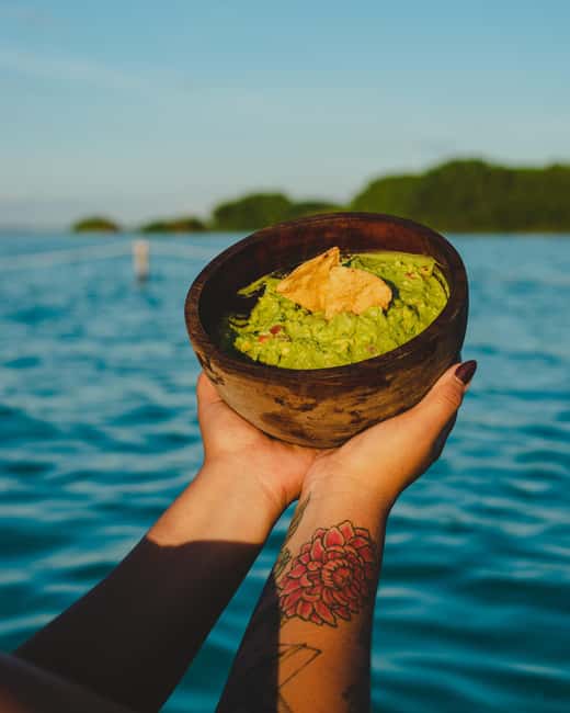 Bacalar Lagoon Sailing Tour with Open Bar and Mexican Lunch - Bird Island and the abandoned hotel