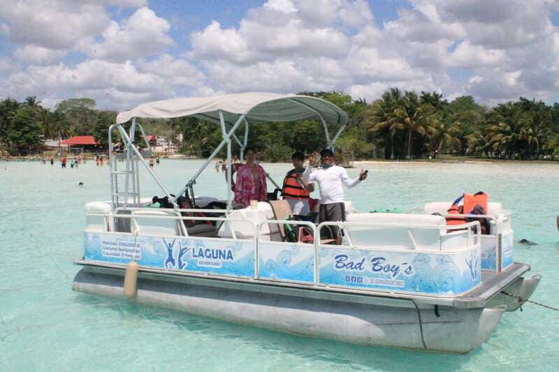 Bacalar: Lake of Seven Colors Pontoon Tour with Fruit - Black Cenote and the 90-meter drop
