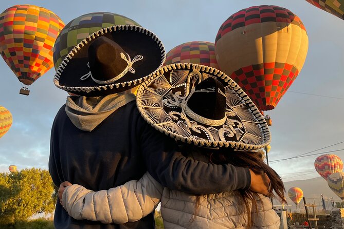 Balloon Flight and Teotihuacan Tour w/Breakfast from Mexico City - Breakfast inside a natural cave