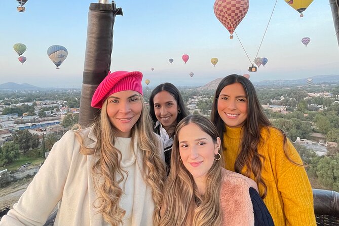 Balloon Flight and Teotihuacan Tour w/Breakfast from Mexico City - Who will enjoy this day most?