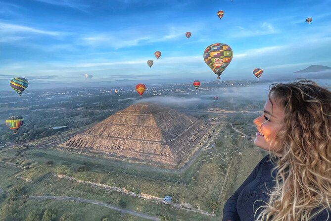 Balloon Flight and Teotihuacan Tour w/Breakfast from Mexico City - Launching at Globopuerto Aerostat
