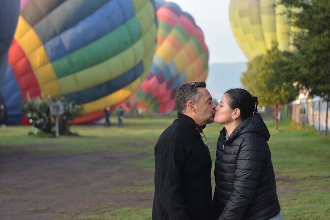 Balloon Flight + Breakfast in a cave + Pick up CDMX + Pyramids - Leaving Mexico City before dawn