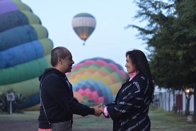Balloon Flight + Breakfast in a cave + Pick up CDMX + Pyramids - Coffee, check-in, and the balloon launch