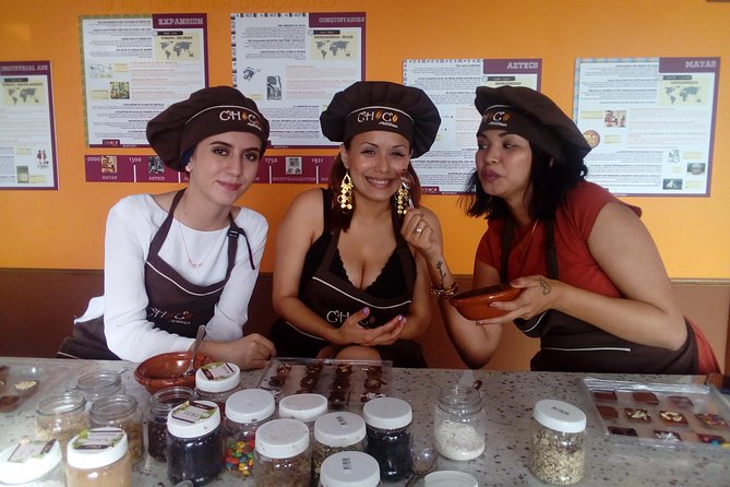 Bean to Bar Chocolate Workshop in Puerto Vallarta - Making your own chocolate with toppings