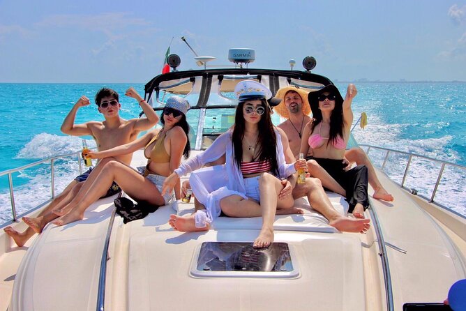 Beautiful Yacht SeaRay 48ft / 15PAX 25P16 - Crew service is a major part of the value