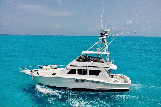 Biggest Luxury Yacht Boat Best in Cancun up to 28 pax - Snorkeling From the Yacht