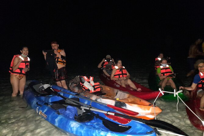 Bioluminescence Tour in Kayak in Holbox Island - Timing, clothing, and practical preparation