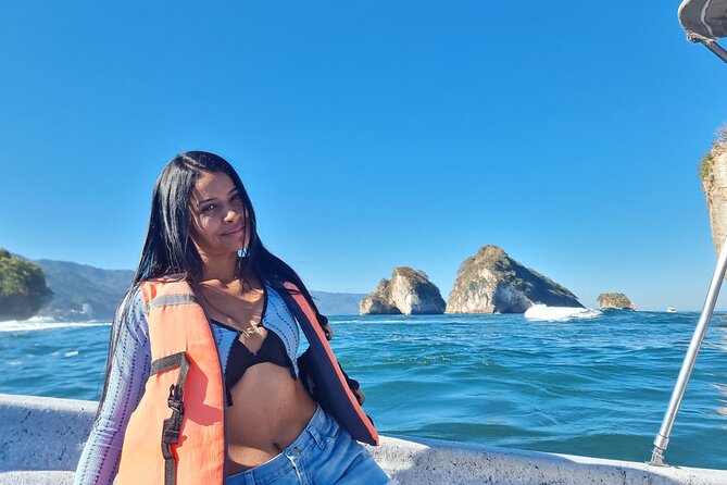 Boat and Snorkel Tour to 5 Islands of Los Arcos - Mismaloya beach after the swim