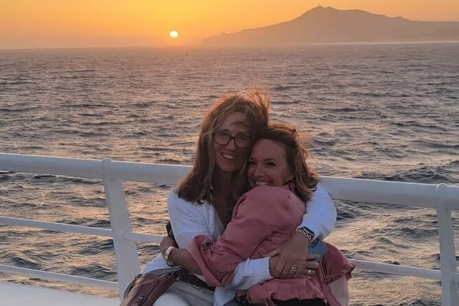 Cabo Arch Sunset Yacht Tour - Dinner & Drinks — Up to 18 Guests - Who will enjoy this Cabo cruise most?