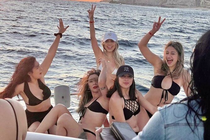 Cabo Arch Sunset Yacht Tour - Dinner & Drinks — Up to 18 Guests - Booking details and cancellation terms