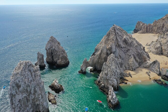 Cabo Boat Ride to El Arco & Lover’s Beach with Swimming - Cabo’s famous arch from the water