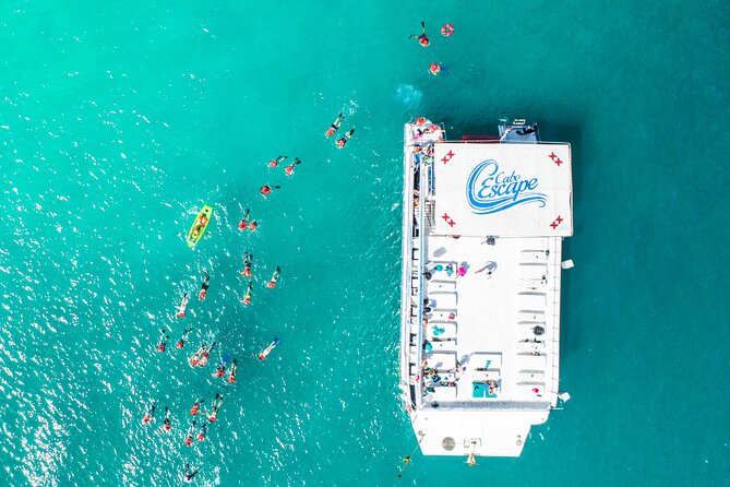 Cabo Escape Snorkel Fun Cruise - The Arch and Lovers Beach by boat