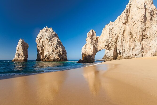 Cabo Private Transportation Airport to Cabo San Lucas Pacific Side, Nobu Hard Rock - Finding your driver at Terminal 1