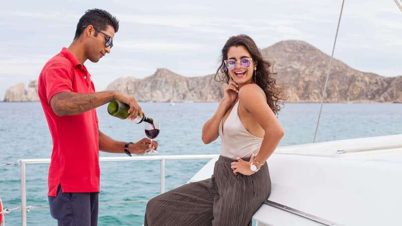 Cabo San Lucas: 2 Hour Sunset Cruise with Food and Wine - Why this sunset cruise works so well in Cabo