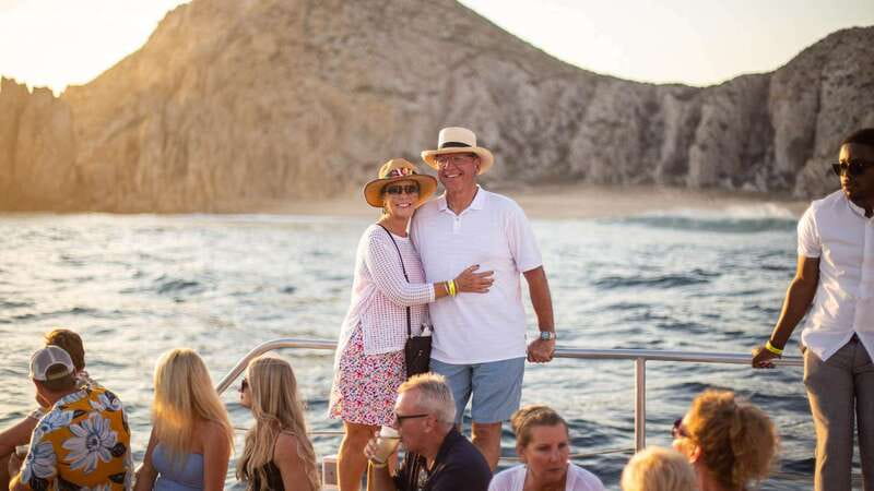 Cabo San Lucas: 2 Hour Sunset Cruise with Food and Wine - The first 20 minutes: Land’s End and photo time