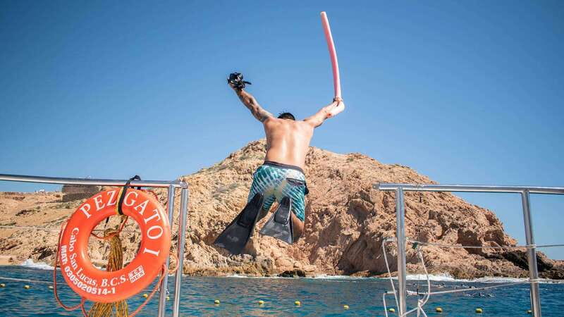 Cabo San Lucas: 4-Hour Snorkeling Cruise with Open Bar - Santa Maria Bay and the 45-minute swim