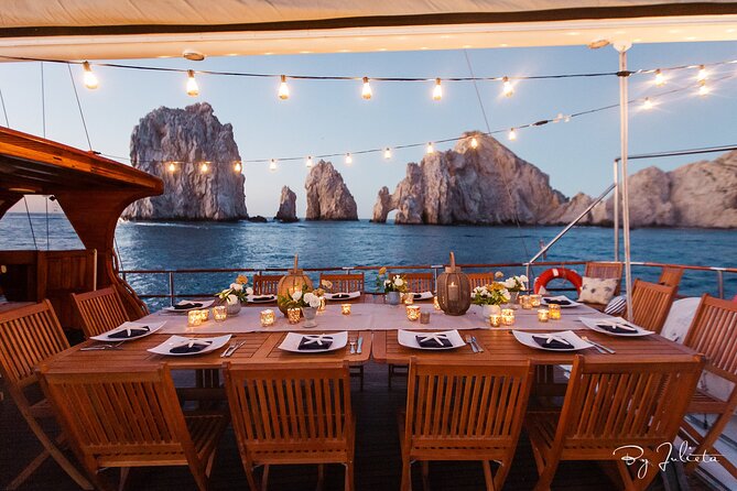Cabo San Lucas Luxury Sailing Yacht and Dinner with a Chef - Sailing to the Arch and Land’s End