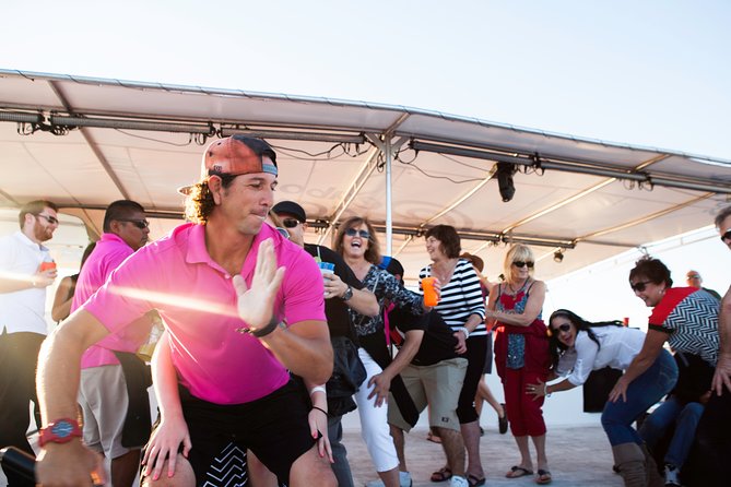 Cabo Sunset Dinner Cruise: Fajitas, Lands End and Party - Who will enjoy this Cabo dinner cruise