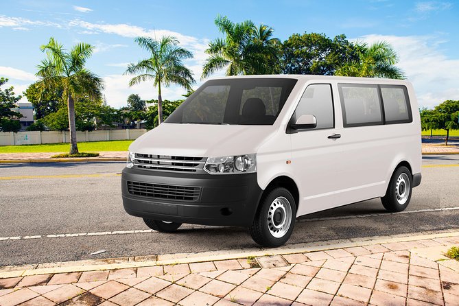 Cancun Airport Hotel Private Transfer by Minivan - What the driver experience is like