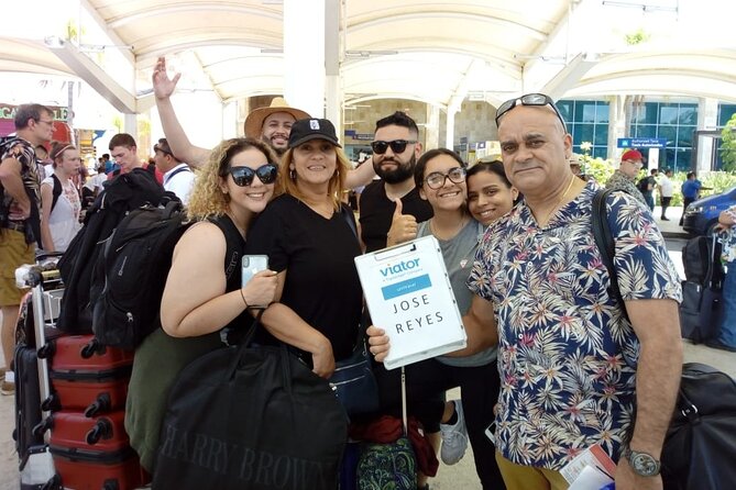 Cancun Airport Private Transfer to Hotels - Families, luggage, and group size