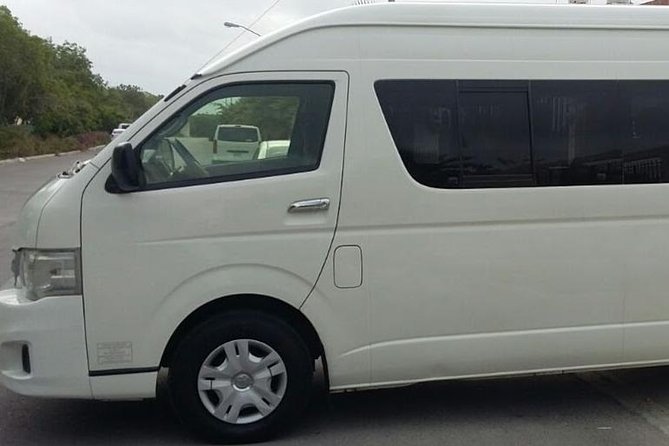 Cancun Airport to Playa del Carmen - Finding your driver at Cancun International Airport