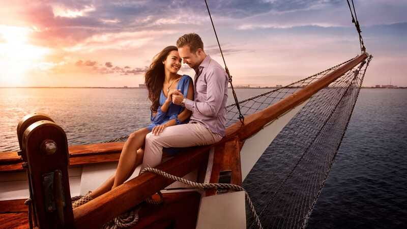 Cancun: Columbus The Romantic Dinner Cruise - What the open bar is worth at $79
