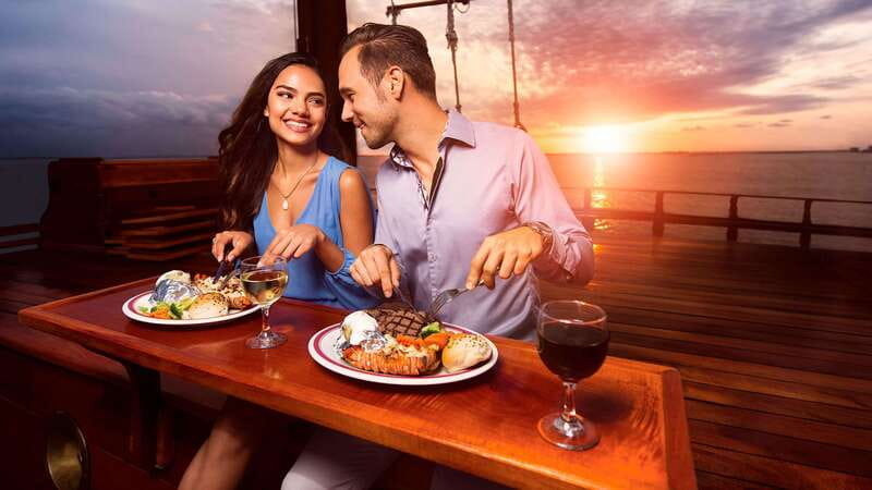 Cancun: Columbus The Romantic Dinner Cruise - Who will enjoy this cruise most?