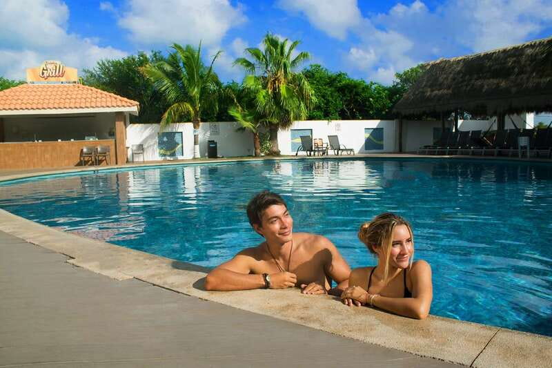 Cancún: Dolphin Encounter on Isla Mujeres with Buffet - What to pack, and what stays behind