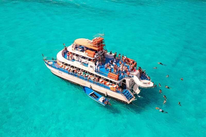 Cancun: Isla Mujeres Full Day Dancer Cruise - The ride back turns into a party